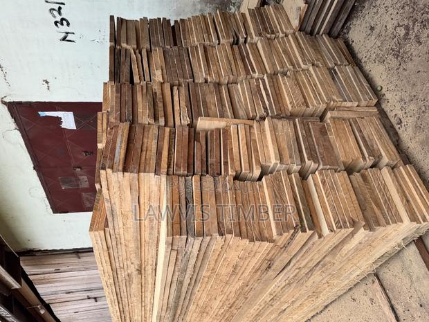 White Wood Board / 1x12x15 / Decking Wood · Photo 3