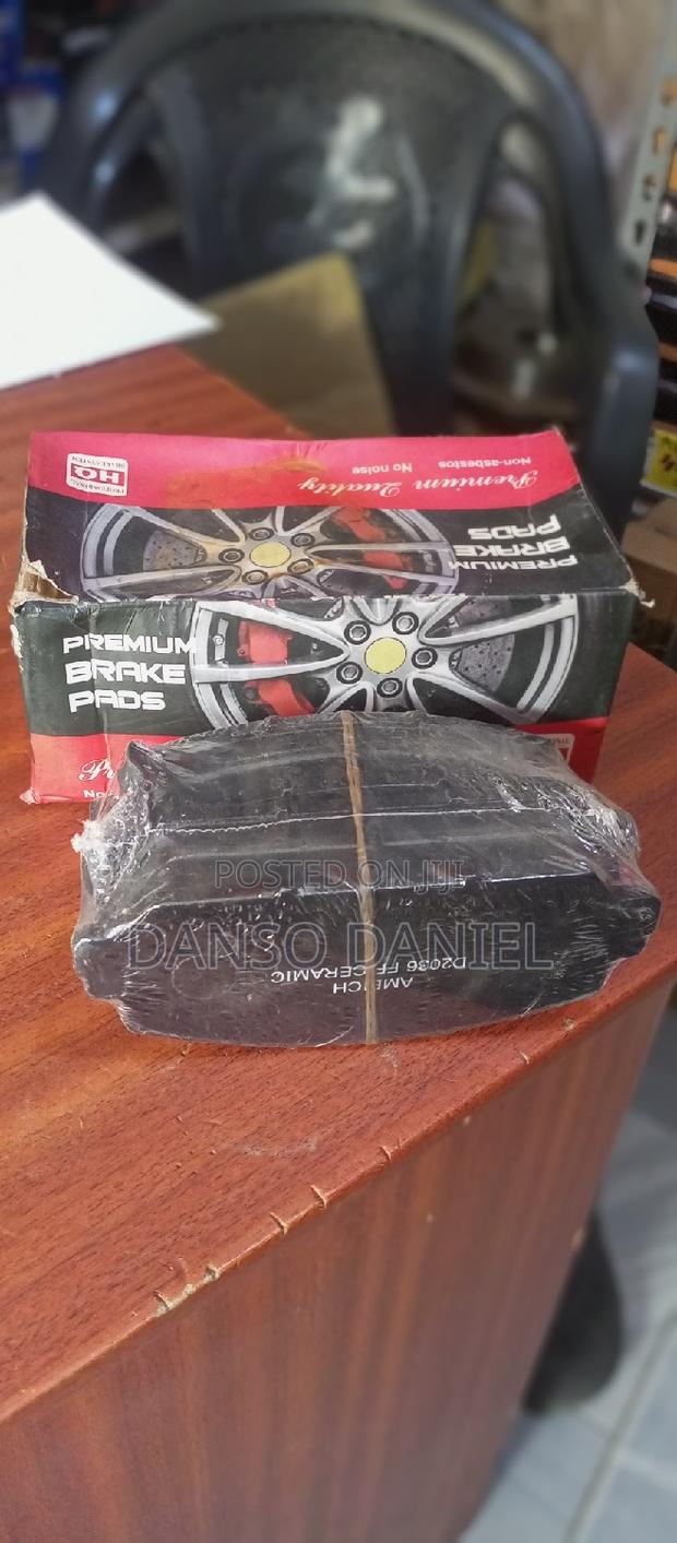 Honda CR-V 2015 Front Premium Ceramic Brake Pad photo 2