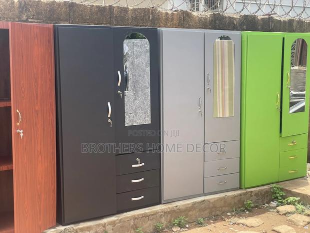 Great Wardrobes Available// Very Strong And Durable photo 2