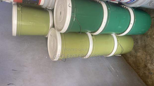 Semi-Gloss Emulsion Paint