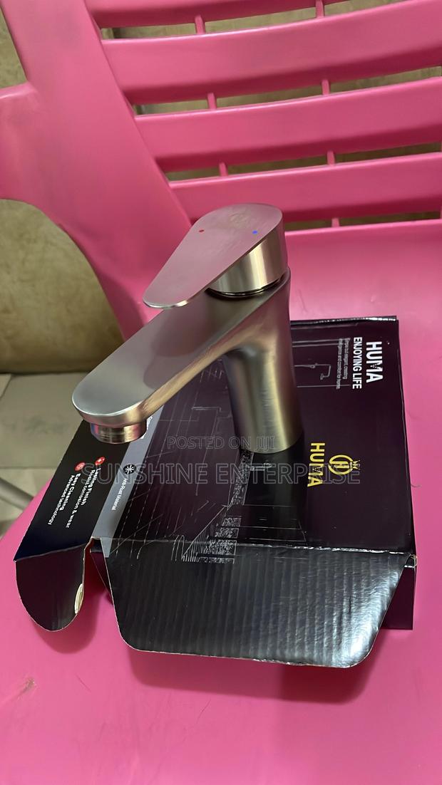 Anti Rust Hot and Cold Wash Hand Basin Tap · Photo 2