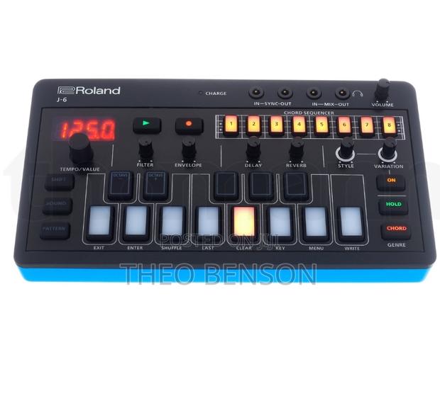 Roland Aira Compact J-6 Chord Synth photo 2