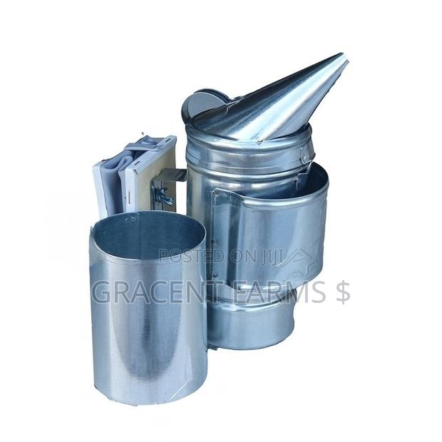 Standard Galvanized Beekeeping Smoker With Removable Bucket · Photo 1