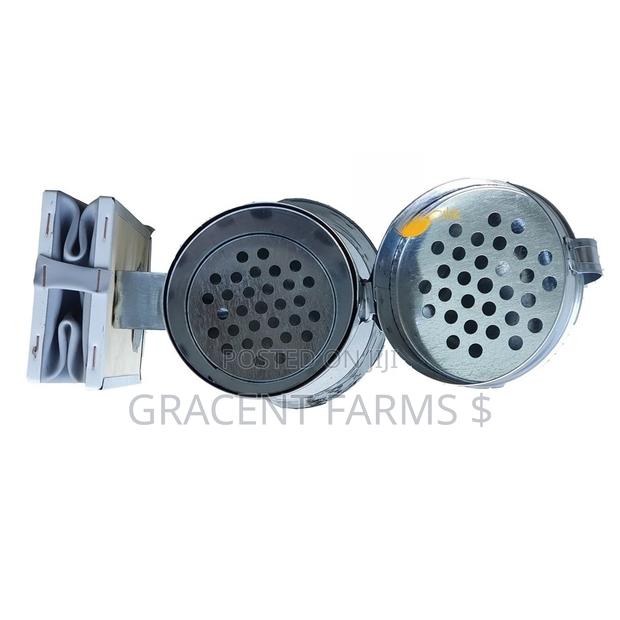 Standard Galvanized Beekeeping Smoker With Removable Bucket · Photo 3
