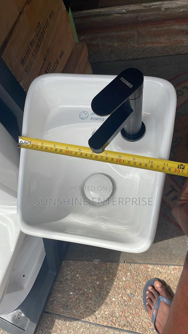 Standing Wash Hand Basin · Photo 4