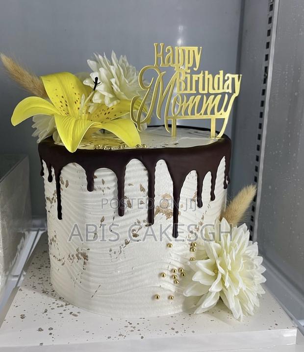 Modern Birthday Cakes · Photo 2
