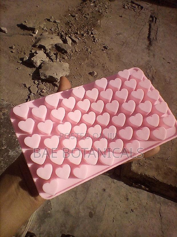 Heart Gummy / Chocolate / Candy / Soap Mold · Photo 4