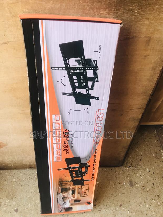 Flat-Screen Adjustable TV Wall Mount · Photo 2