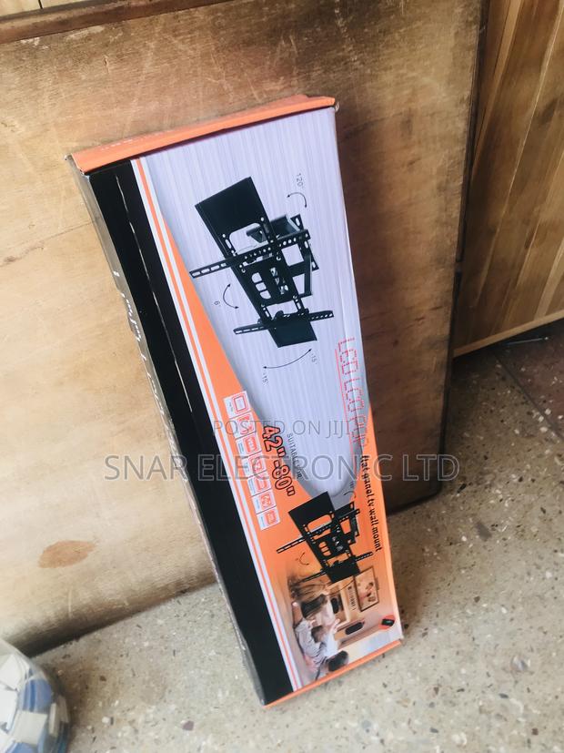 Recommended Flat-Screen Adjustable TV Wall Mount · Photo 2