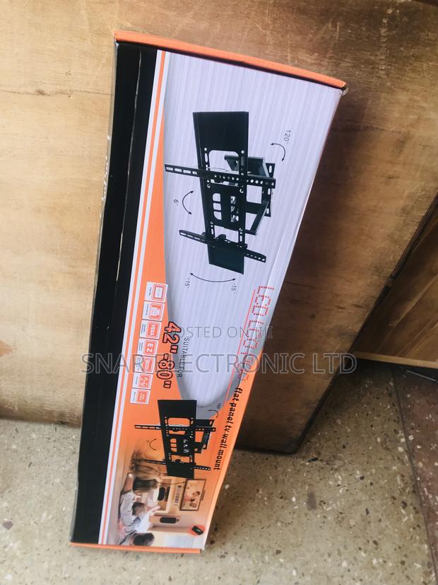 Strongly Flat-Screen Adjustable TV Wall Mount · Photo 2