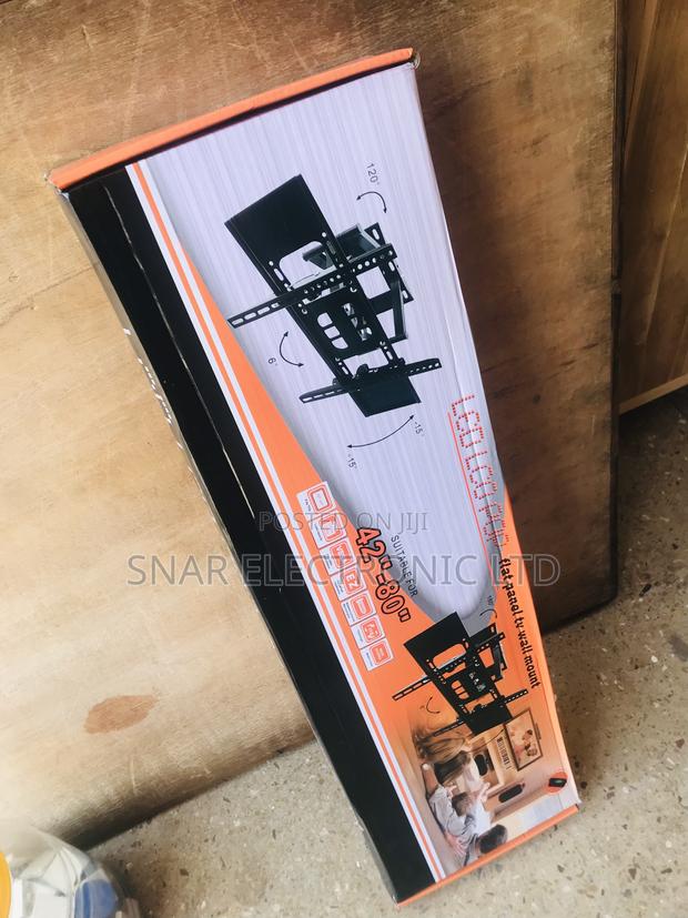 Highly Authentic Flat-Screen Adjustable TV Wall Mount · Photo 2
