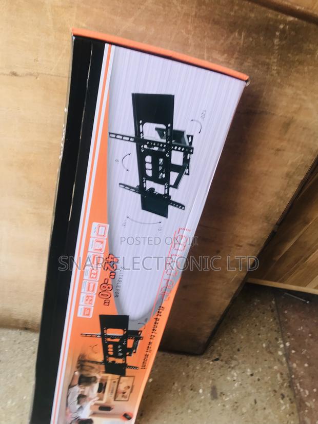 Highly Qualified Flat-Screen Adjustable TV Wall Mount · Photo 2