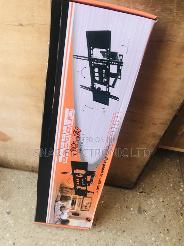 Highly Efficiencies Flat-Screen Adjustable TV Wall Mount · Photo 2