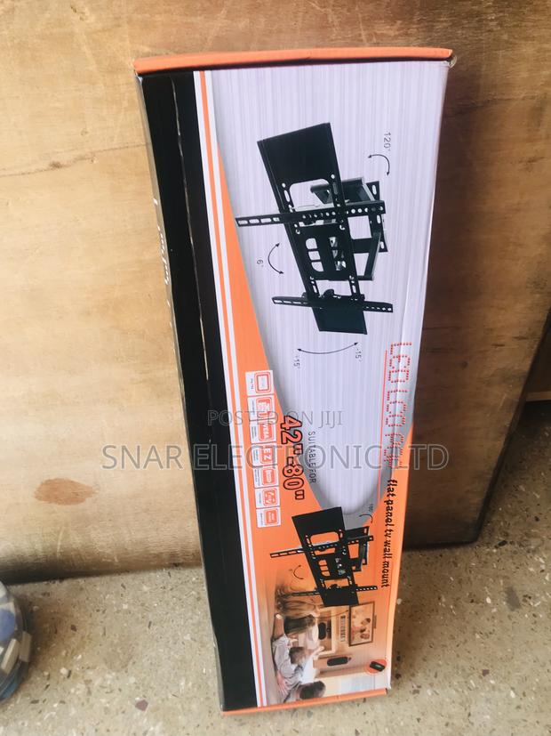 Highly Efficiently Flat-Screen Adjustable TV Wall Mount · Photo 2