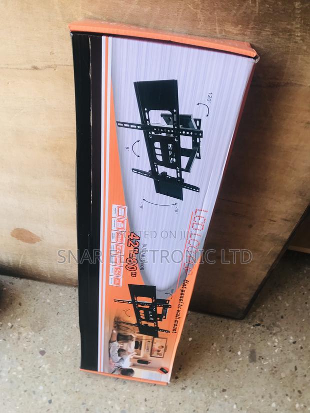 Good Flat-Screen Adjustable TV Wall Mount · Photo 2