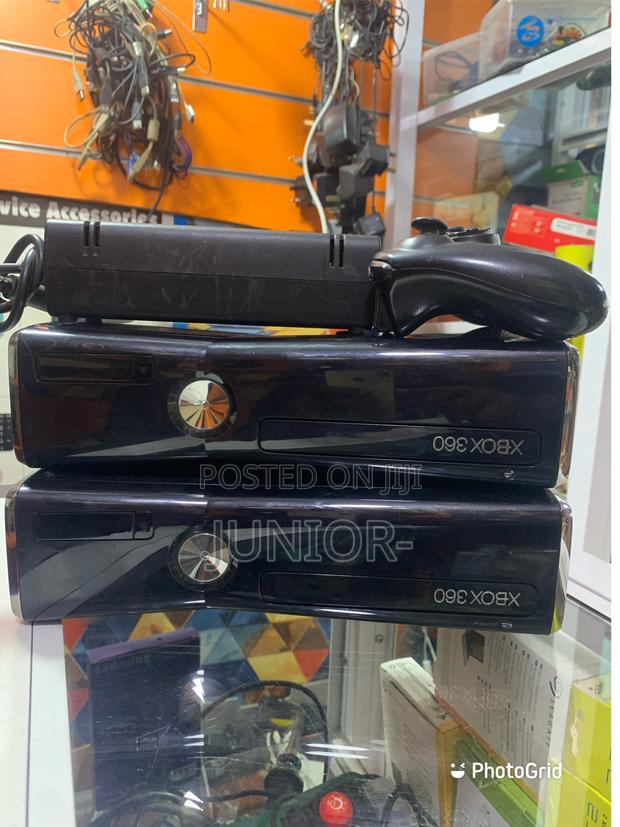 Xbox 360 10 Games Free and Accessories · Photo 2