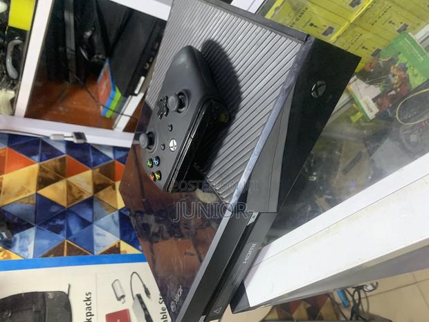 Xbox One With 10 Installed Games Free U Can Swap · Photo 2