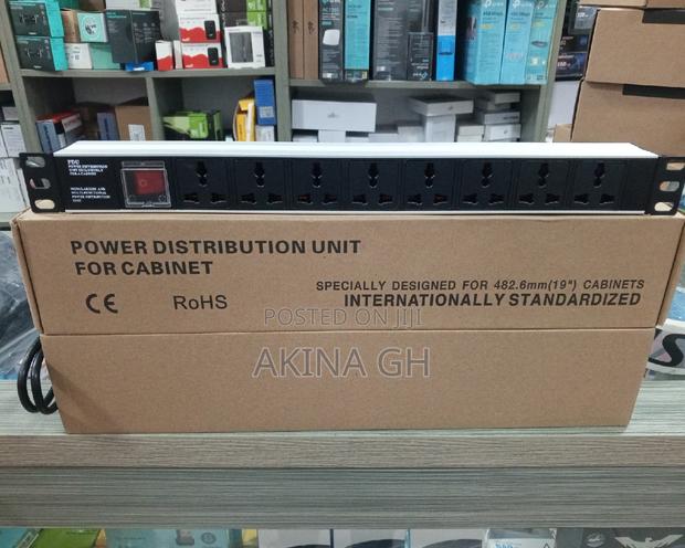 8 Way Power Distribution Unit for 19" Cabinet ( Pdu ) · Photo 3