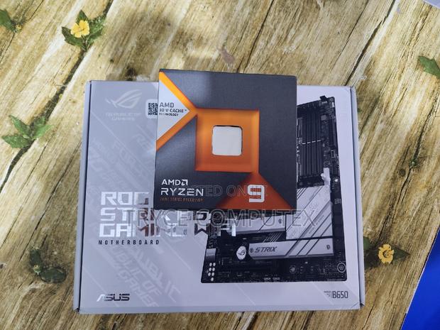 AMD Ryzen 9 7900X3D and ASUS Strix B650 Motherboad · Photo 4