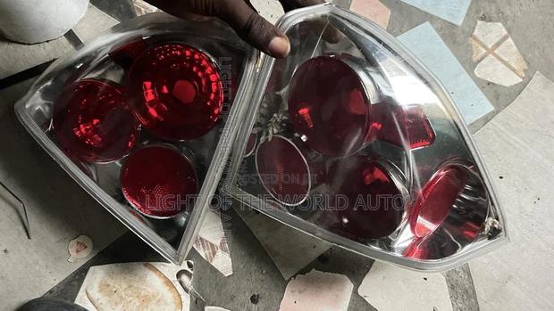 Honda Civil 04 Taillight Speck Type