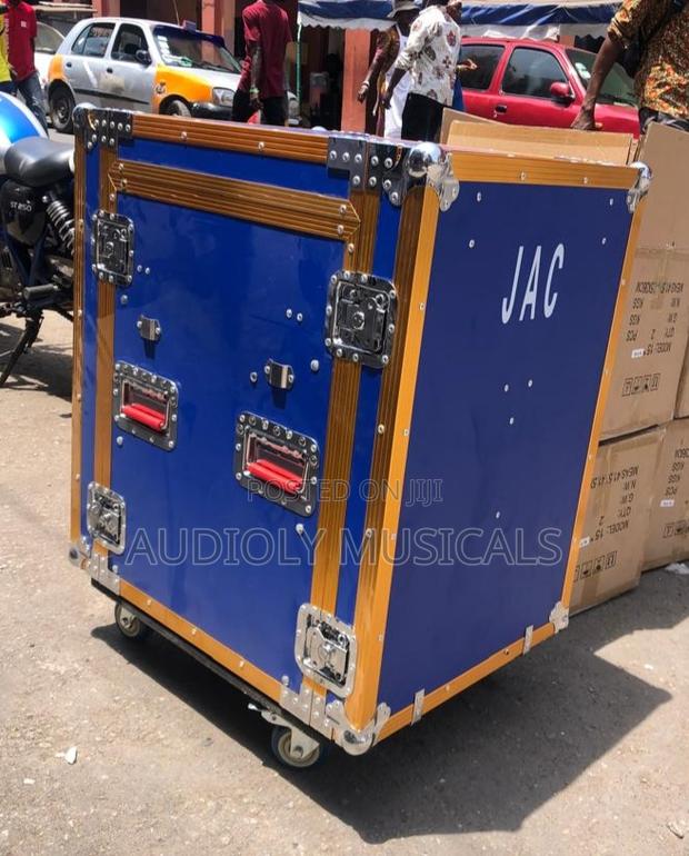 16units Amplifier Rack (Blue) · Photo 2