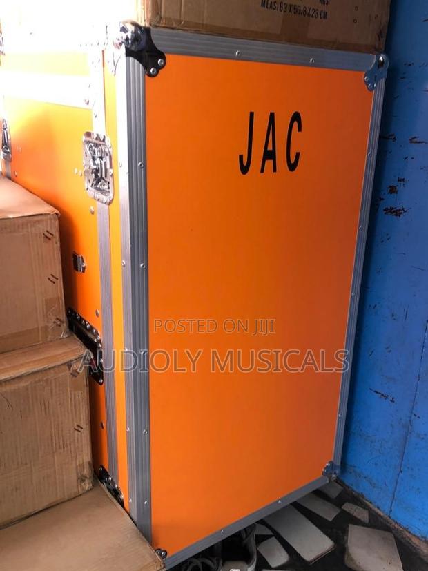 Jac 18u Amplifier Rack (Orange) · Photo 2