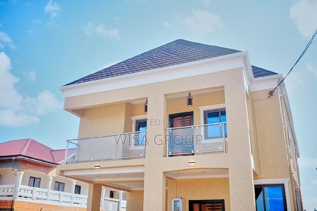 4bdrm Duplex in Wisa Groups, Accra Metropolitan for sale · Photo 3