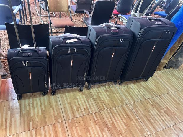 Set of Concord Traveling Bags · Photo 3