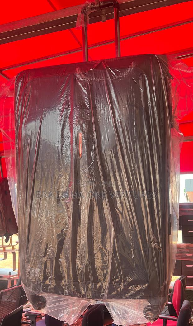 Set of Concord Traveling Bags · Photo 4