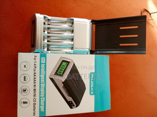 Aa Aaa 4 Slot Digital Battery · Photo 4