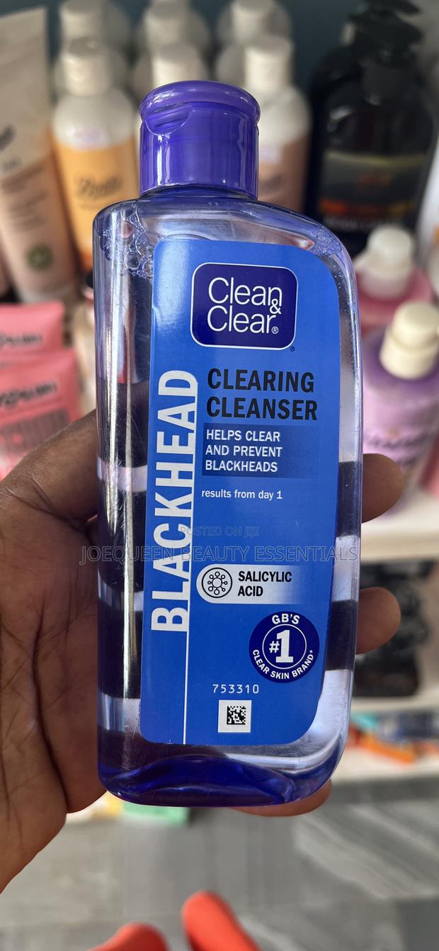 Clean And Clear Cleanser · Photo 3