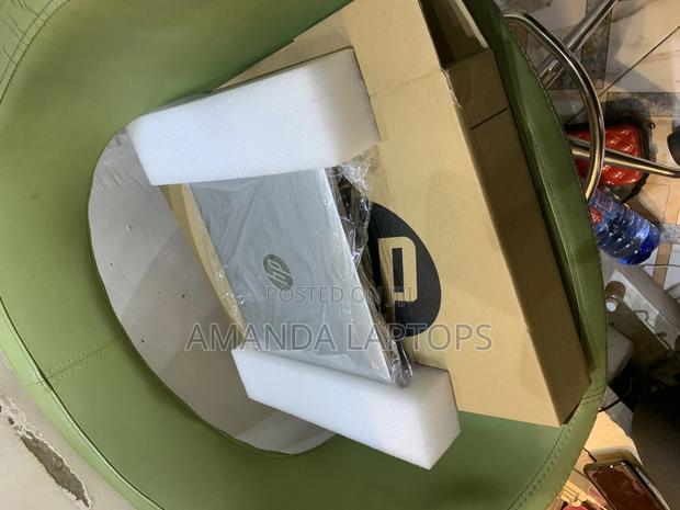 New Laptop HP EliteBook 820 G4 8GB Intel Core I5 HDD+SSD 256GB