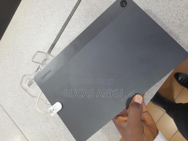 New Samsung Galaxy A9 64 GB Black photo 2