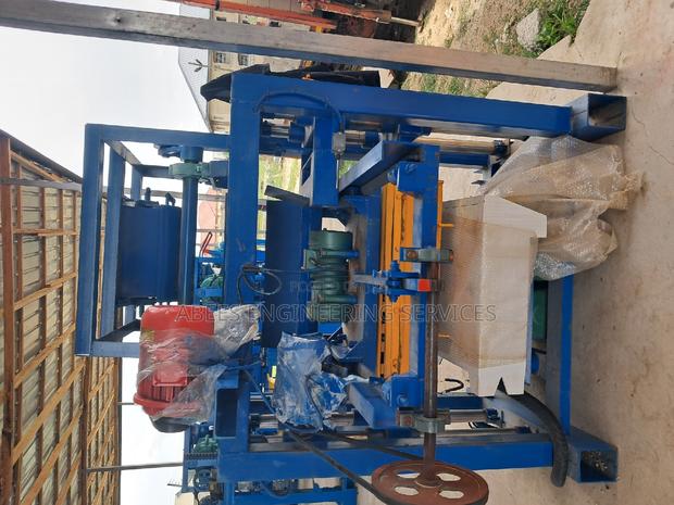 Automatic Block Manufacturing Machine photo 2