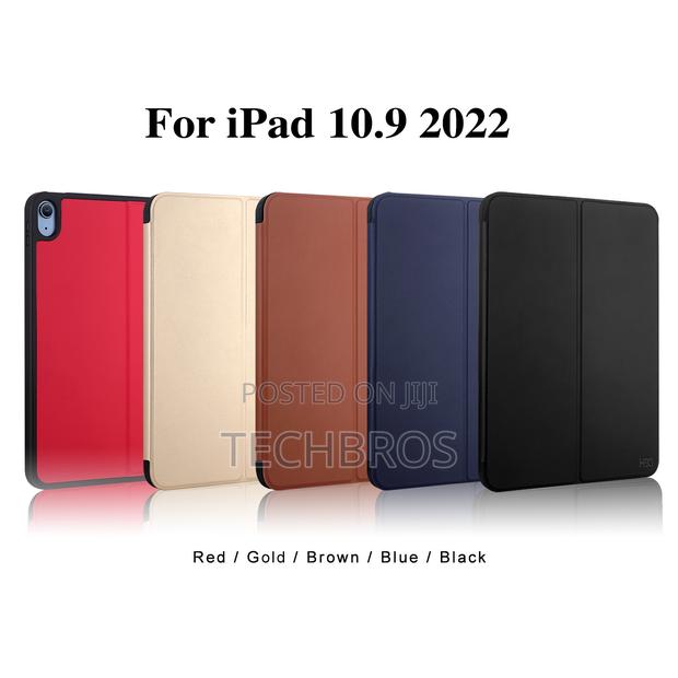 iPad A16/10th Gen Original Leather Case · Photo 3