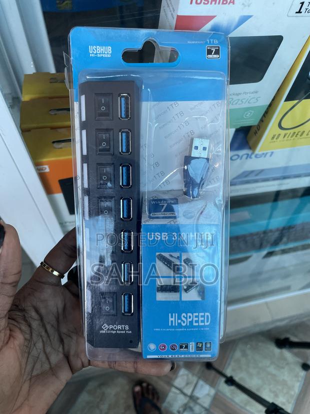 USB Hub 3.0 · Photo 1