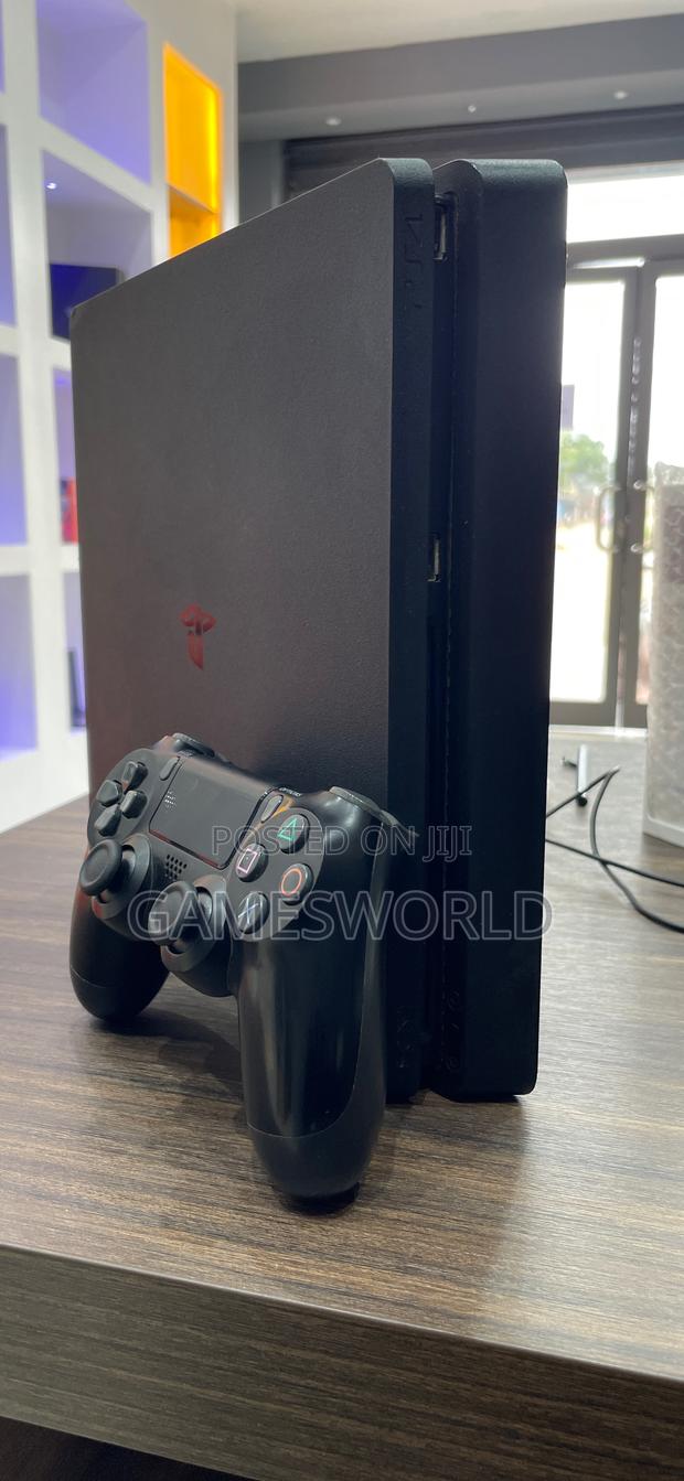 Ps4 Slim With One Controller · Photo 4