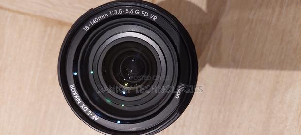 Nikon 55-200mm VR Lens photo 4