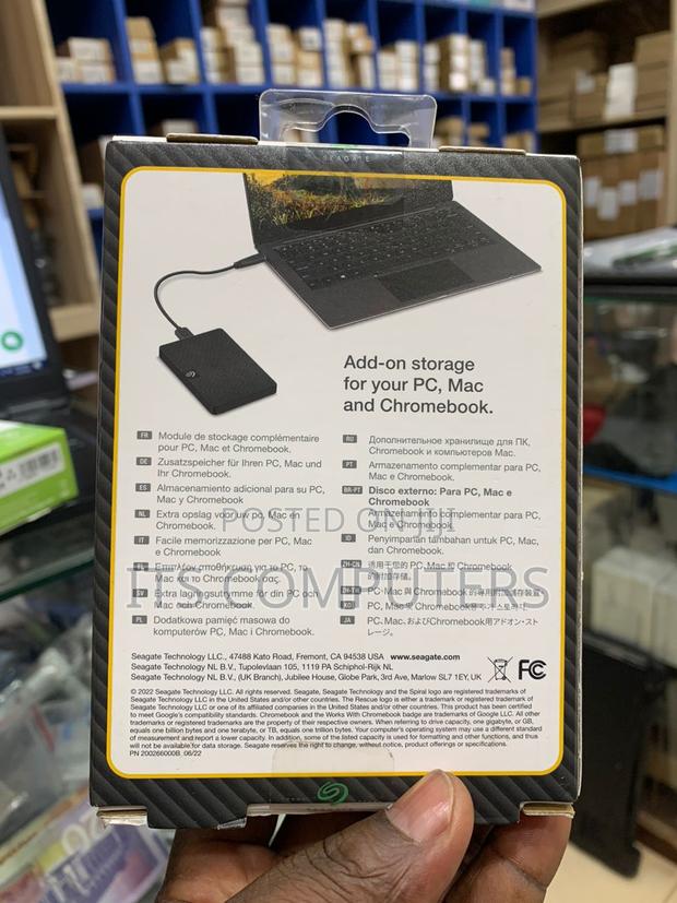 2tb Seagate Portable External Hard · Photo 3