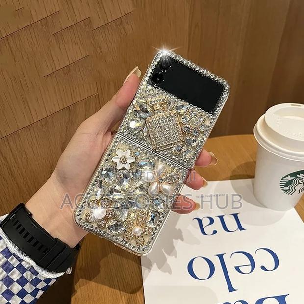 Z Flip 3 4 Luxury Glitter Diamond Rhinestone · Photo 3