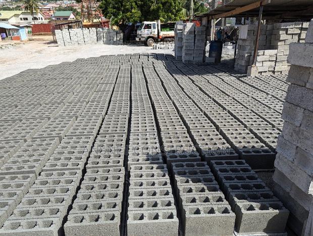 Hollow and Solid Blocks · Photo 3