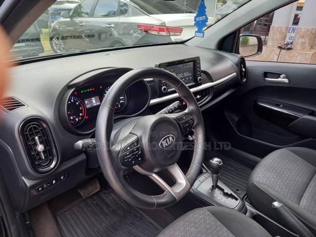 Black Kia Picanto photo 2