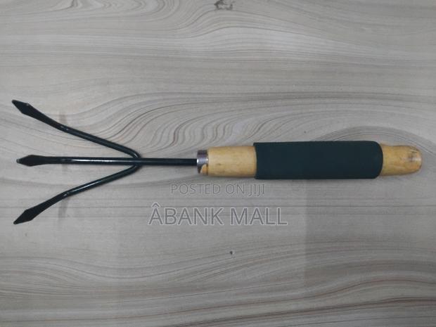 Garden Rake · Photo 2