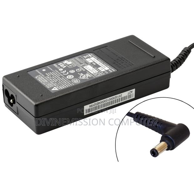 Toshiba Laptop Charger, 19v 6.32a (120w)UK Used · Photo 4