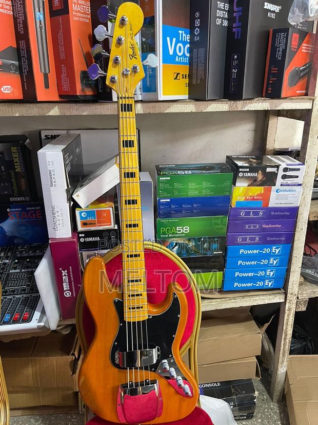 Fender Jazz Active Bass Guitar · Photo 1