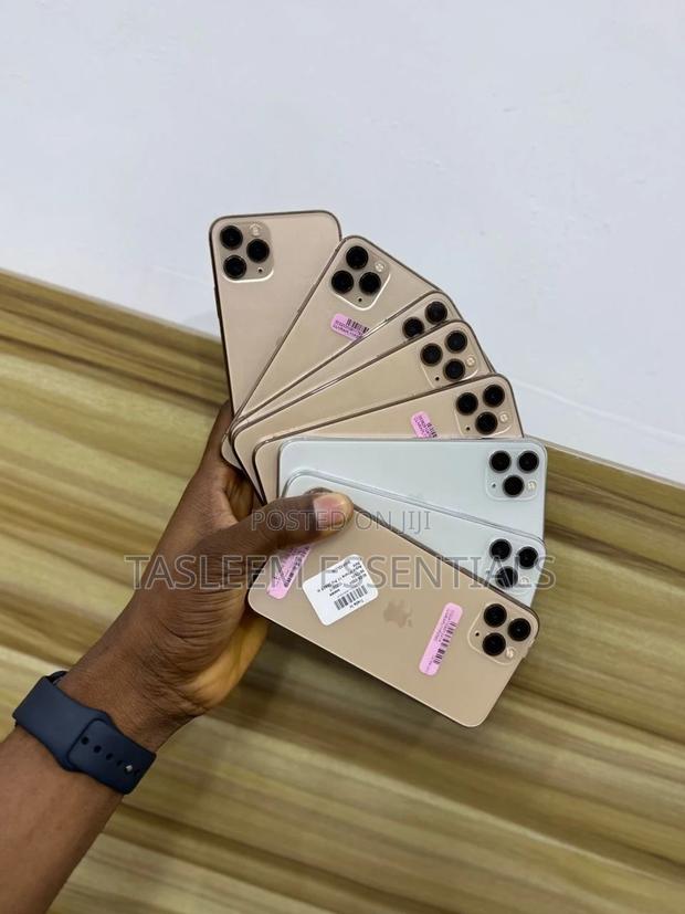 Apple iPhone 11 Pro 64 GB Black photo 2
