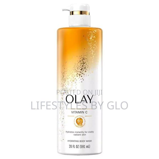 Olay Vitamin C B3, Cleansing Revitalizing Body Wash · Photo 1