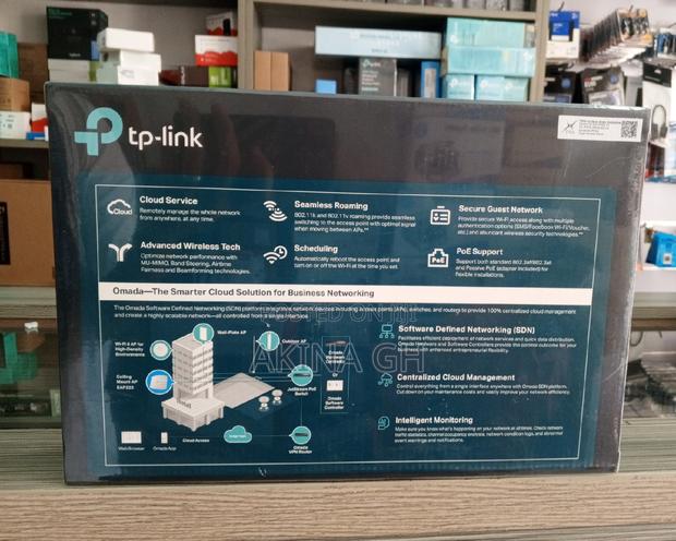 Tp-Link Eap225 Wireless Gigabit Ceiling Mount Access Point · Photo 4