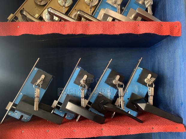 Square Separate Lock (Heavy) · Photo 3