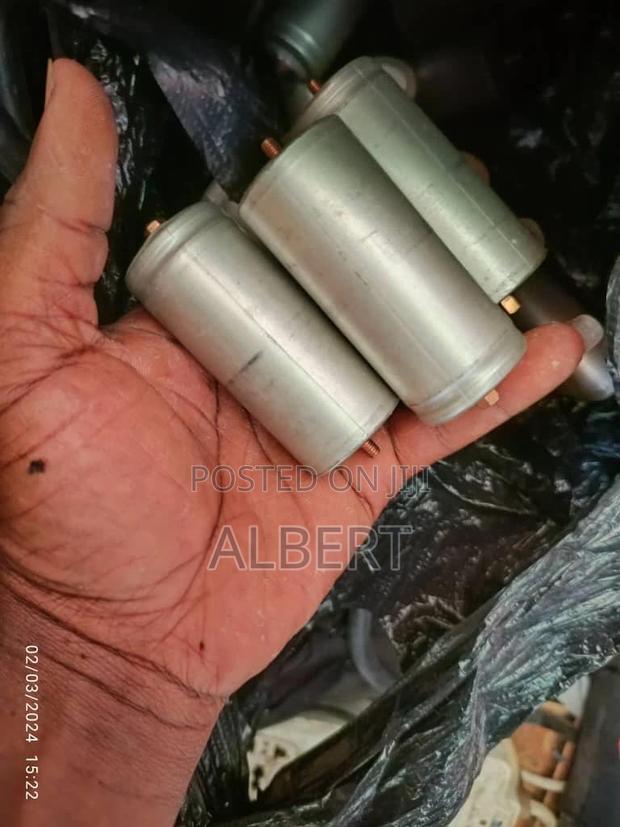 3.2v Lithium Battery · Photo 4